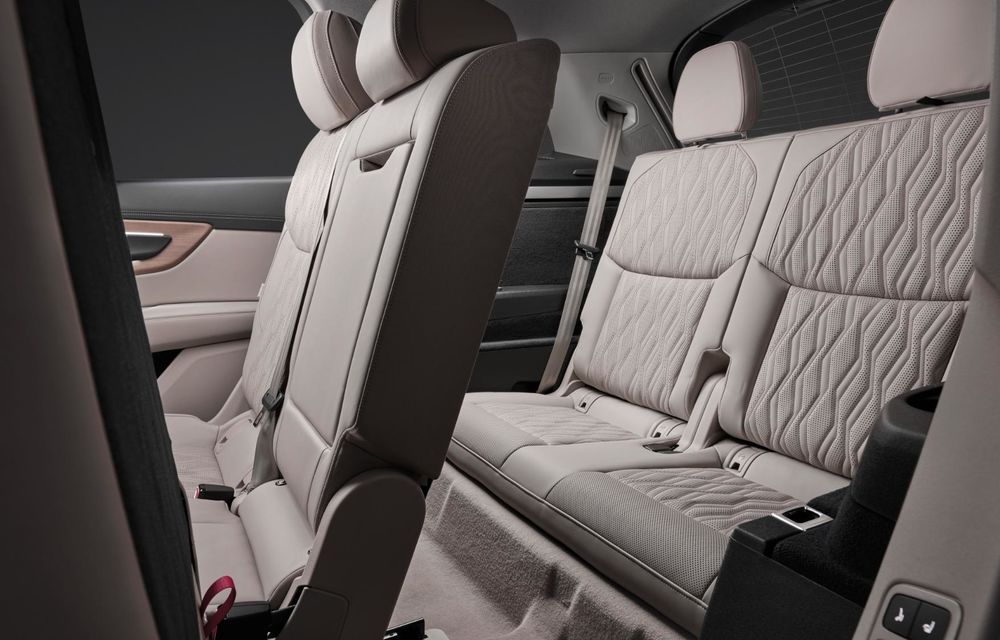 Noul Audi Q7: design complet nou și motor V6 diesel mild-hybrid - Poza 28 Noul Audi Q7: design complet nou și motor V6 diesel mild-hybrid - Poza 28