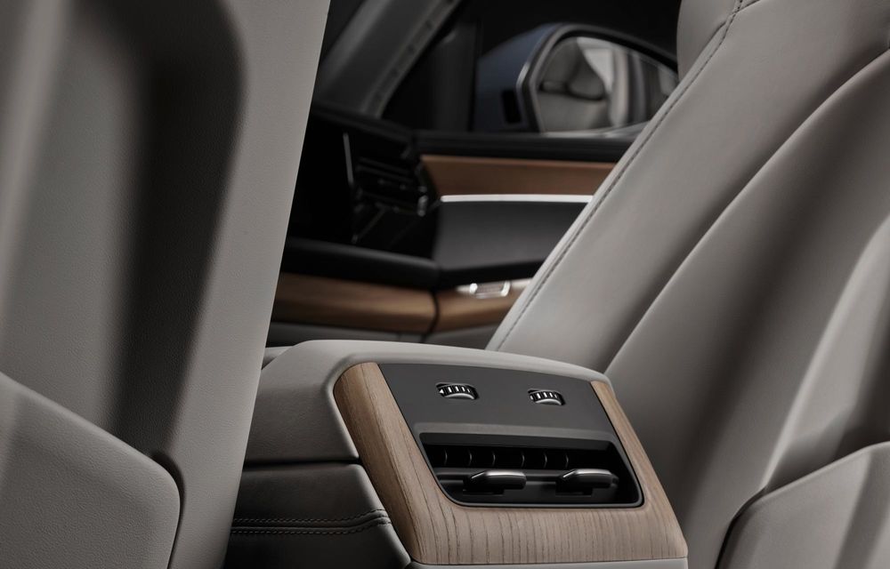 Noul Audi Q7: design complet nou și motor V6 diesel mild-hybrid - Poza 30 Noul Audi Q7: design complet nou și motor V6 diesel mild-hybrid - Poza 30