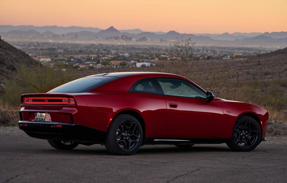 Dodge Charger revine în Europa. Preț de pornire de 66.000 euro - Poza 7 Dodge Charger revine în Europa. Preț de pornire de 66.000 euro - Poza 7