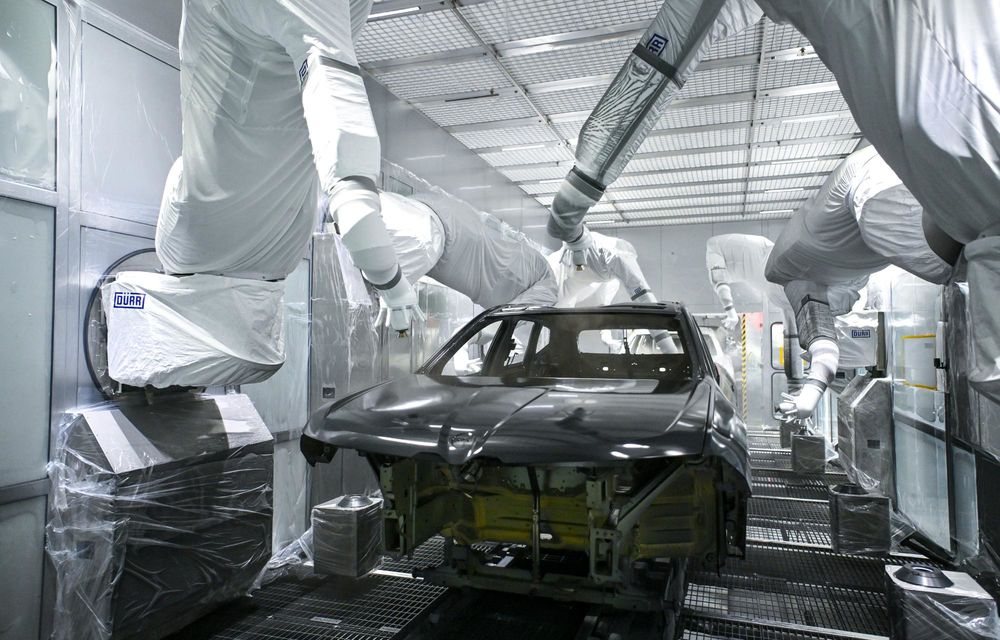REPORTAJ: Am vizitat uzina BMW din Debrecen, locul unde se produce noul iX3 - Poza 38