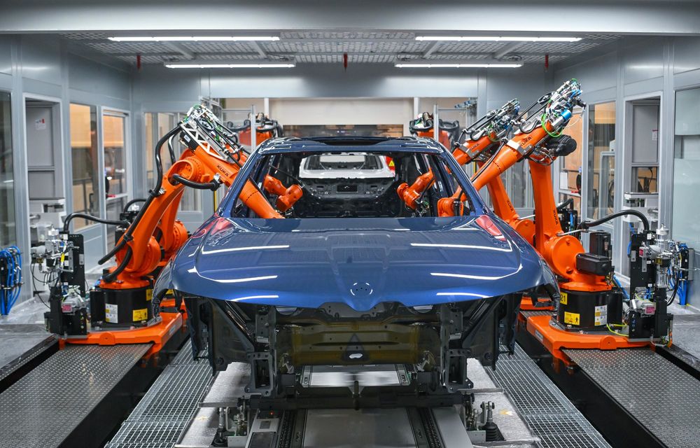 REPORTAJ: Am vizitat uzina BMW din Debrecen, locul unde se produce noul iX3 - Poza 42