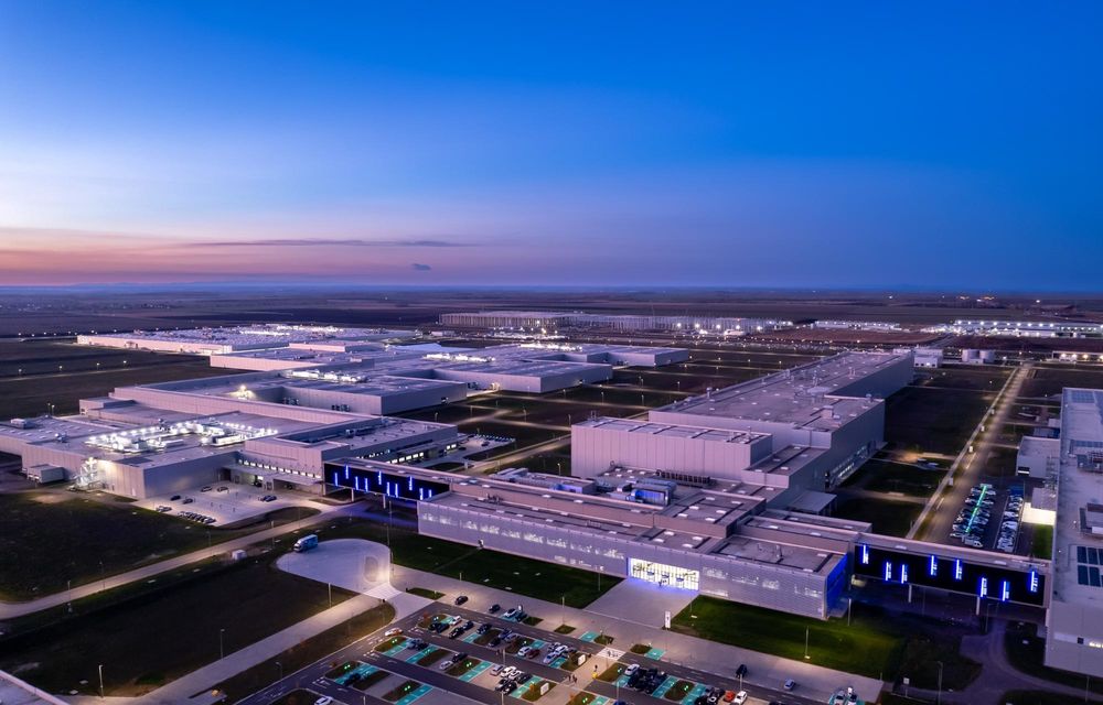 REPORTAJ: Am vizitat uzina BMW din Debrecen, locul unde se produce noul iX3 - Poza 14