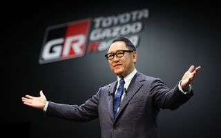 Șeful Toyota se teme de un viitor pur electric: "Mă simt foarte singur" Șeful Toyota se teme de un viitor pur electric: "Mă simt foarte singur"