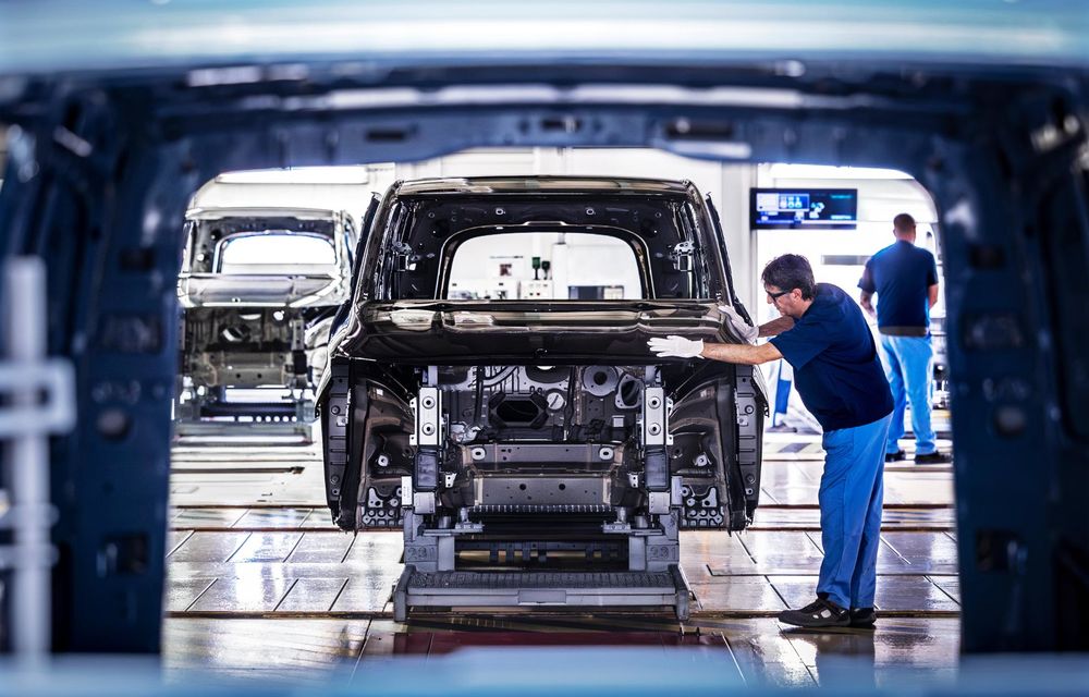 Producția noului Mercedes-Benz VLE electric a demarat la uzina din Spania - Poza 5 Producția noului Mercedes-Benz VLE electric a demarat la uzina din Spania - Poza 5