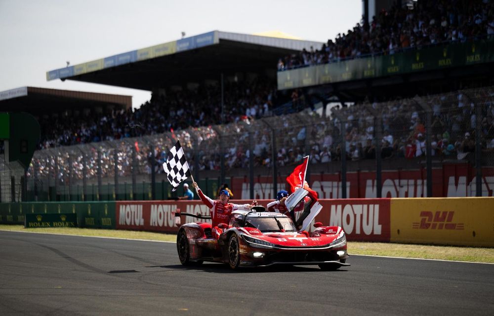 Toyota, victorie în cursa de 24 de ore de la Le Mans după o luptă strânsă cu BMW și Cadillac - Poza 1 Toyota, victorie în cursa de 24 de ore de la Le Mans după o luptă strânsă cu BMW și Cadillac - Poza 1