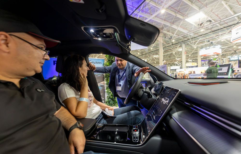 Marca Lepas, prezentă la TechExpo București. Nava amiral L8, vedeta standului de la Romexpo - Poza 72 Marca Lepas, prezentă la TechExpo București. Nava amiral L8, vedeta standului de la Romexpo - Poza 72