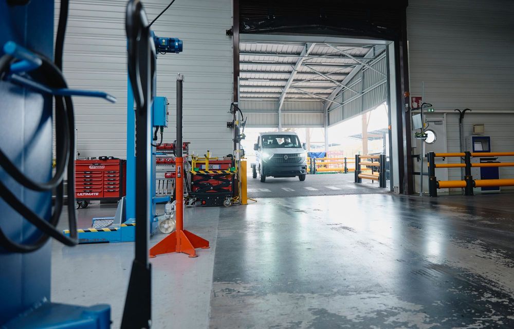REPORTAJ: În culisele uzinei Batilly, fabrica în care Renault Master capătă toate formele posibile - Poza 34 REPORTAJ: În culisele uzinei Batilly, fabrica în care Renault Master capătă toate formele posibile - Poza 34