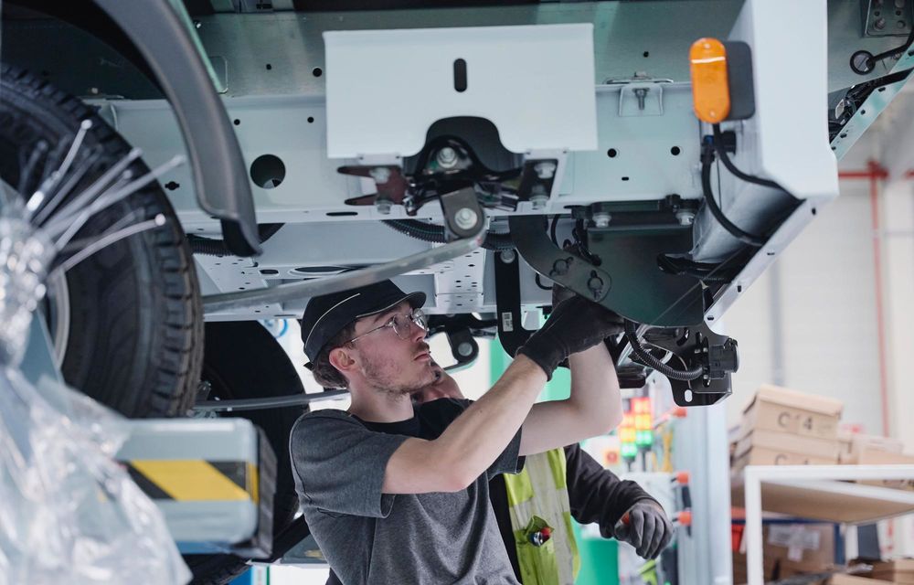 REPORTAJ: În culisele uzinei Batilly, fabrica în care Renault Master capătă toate formele posibile - Poza 35 REPORTAJ: În culisele uzinei Batilly, fabrica în care Renault Master capătă toate formele posibile - Poza 35