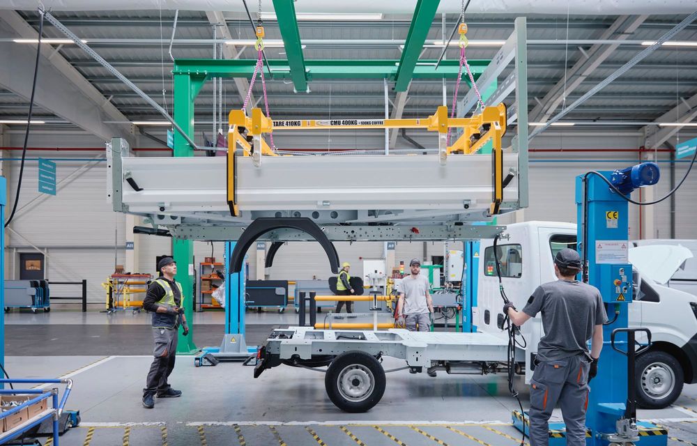 REPORTAJ: În culisele uzinei Batilly, fabrica în care Renault Master capătă toate formele posibile - Poza 36 REPORTAJ: În culisele uzinei Batilly, fabrica în care Renault Master capătă toate formele posibile - Poza 36