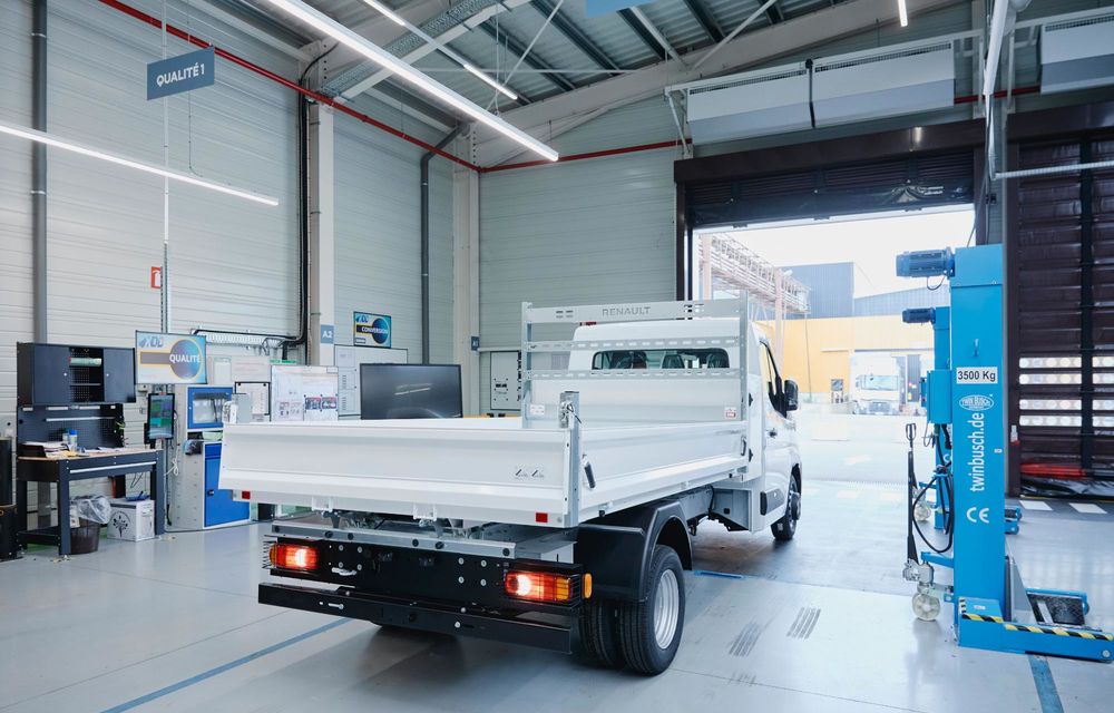 REPORTAJ: În culisele uzinei Batilly, fabrica în care Renault Master capătă toate formele posibile - Poza 46 REPORTAJ: În culisele uzinei Batilly, fabrica în care Renault Master capătă toate formele posibile - Poza 46