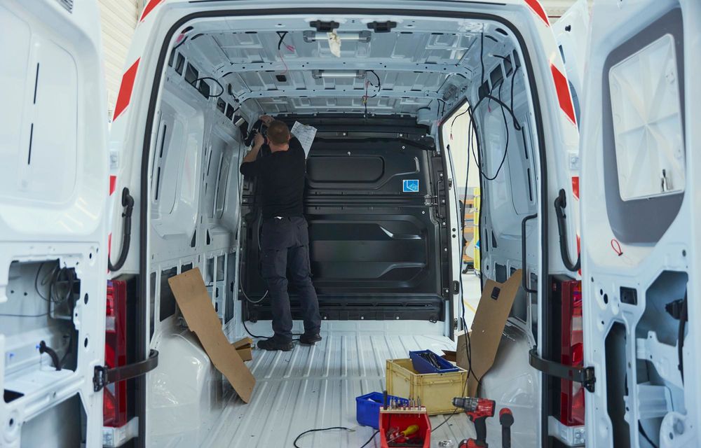 REPORTAJ: În culisele uzinei Batilly, fabrica în care Renault Master capătă toate formele posibile - Poza 49 REPORTAJ: În culisele uzinei Batilly, fabrica în care Renault Master capătă toate formele posibile - Poza 49