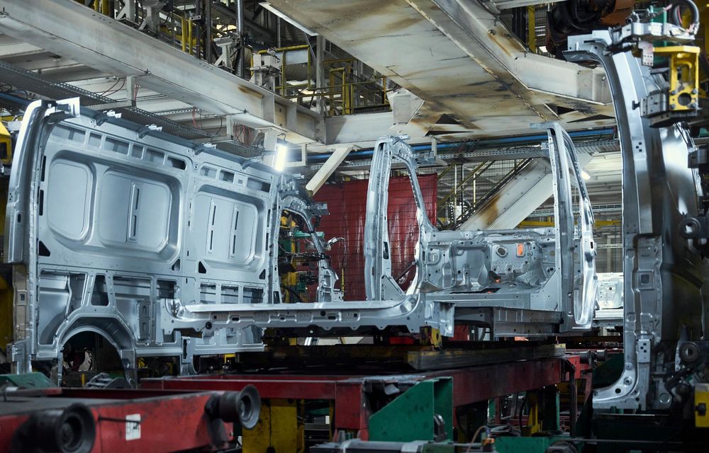 REPORTAJ: În culisele uzinei Batilly, fabrica în care Renault Master capătă toate formele posibile - Poza 68 REPORTAJ: În culisele uzinei Batilly, fabrica în care Renault Master capătă toate formele posibile - Poza 68
