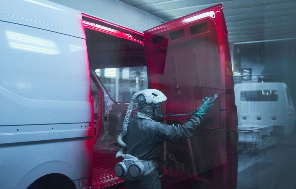 REPORTAJ: În culisele uzinei Batilly, fabrica în care Renault Master capătă toate formele posibile - Poza 78 REPORTAJ: În culisele uzinei Batilly, fabrica în care Renault Master capătă toate formele posibile - Poza 78