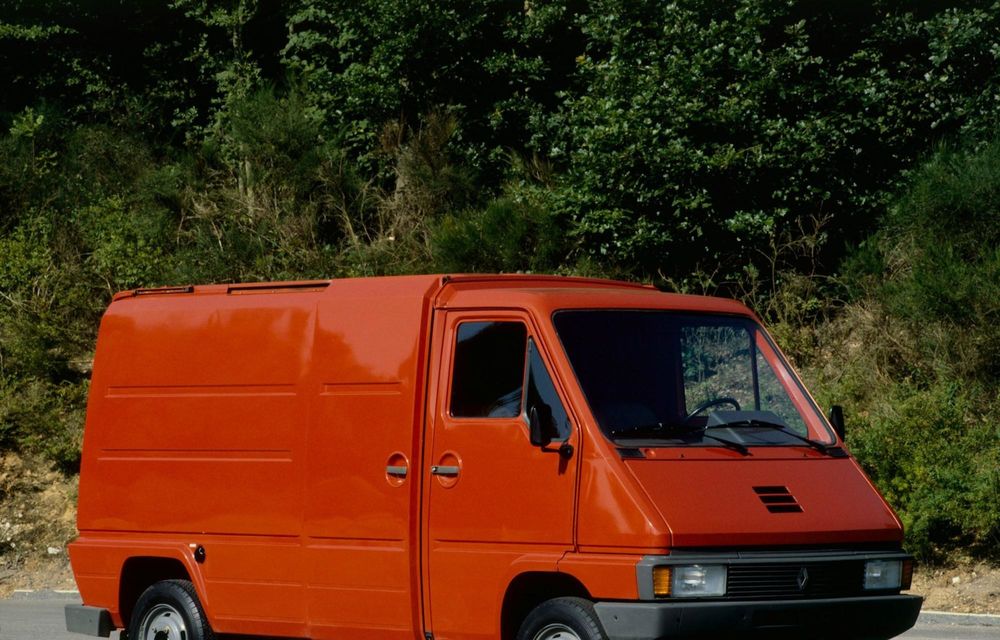REPORTAJ: În culisele uzinei Batilly, fabrica în care Renault Master capătă toate formele posibile - Poza 3 REPORTAJ: În culisele uzinei Batilly, fabrica în care Renault Master capătă toate formele posibile - Poza 3