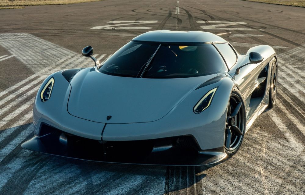 RECORD: Koenigsegg Jesko Absolut, cea mai rapidă mașină de serie pe sfertul de milă - Poza 1 RECORD: Koenigsegg Jesko Absolut, cea mai rapidă mașină de serie pe sfertul de milă - Poza 1