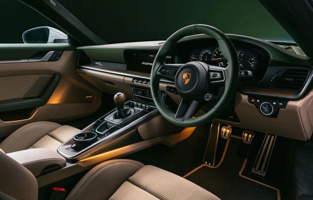 Ediție specială nouă pentru Porsche 911 GT3: sărbătorește 75 de ani de prezență în Marea Britanie - Poza 9 Ediție specială nouă pentru Porsche 911 GT3: sărbătorește 75 de ani de prezență în Marea Britanie - Poza 9