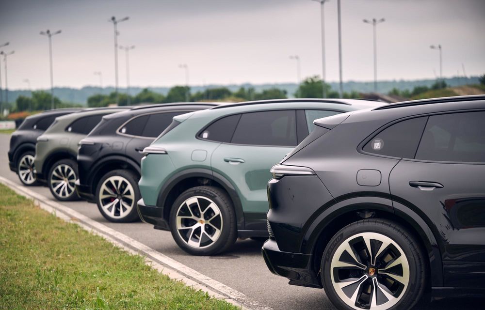 REPORTAJ: Cum se reinventează un bestseller: primul contact cu Porsche Cayenne electric - Poza 24