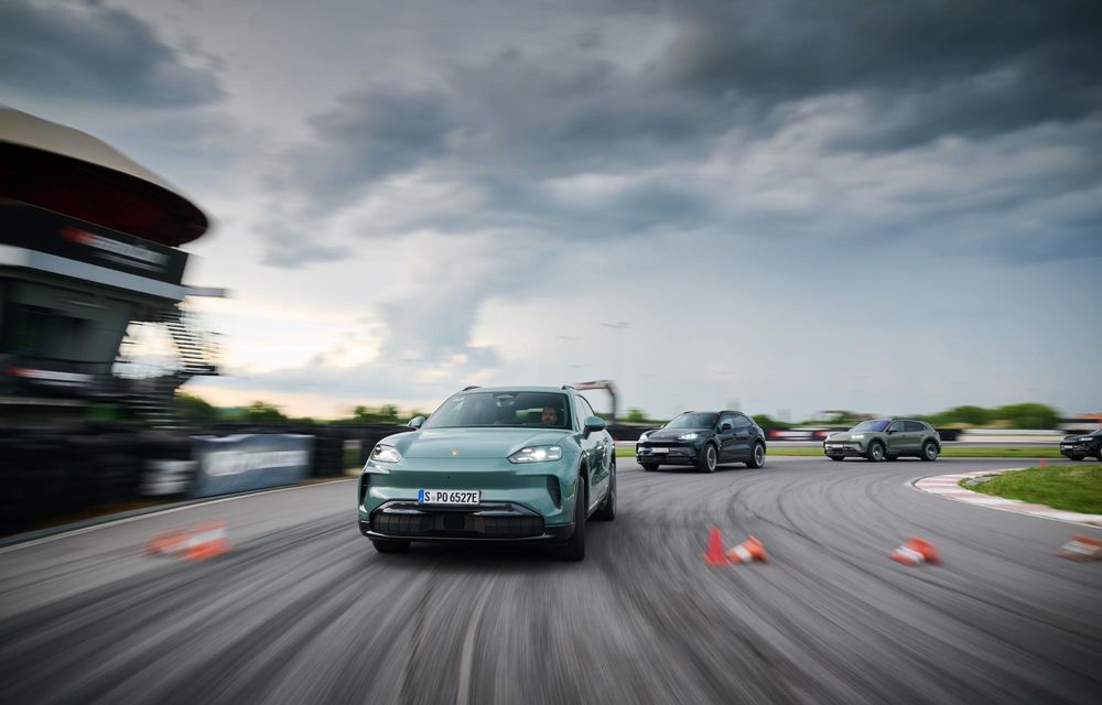 REPORTAJ: Cum se reinventează un bestseller: primul contact cu Porsche Cayenne electric - Poza 39