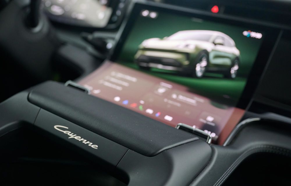 REPORTAJ: Cum se reinventează un bestseller: primul contact cu Porsche Cayenne electric - Poza 45