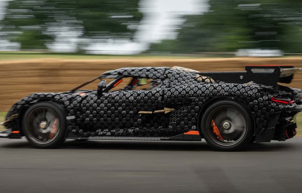 Cea mai rapidă machetă Lego făcută vreodată: are 1.8 tone și a atins 111 km/h - Poza 6 Cea mai rapidă machetă Lego făcută vreodată: are 1.8 tone și a atins 111 km/h - Poza 6