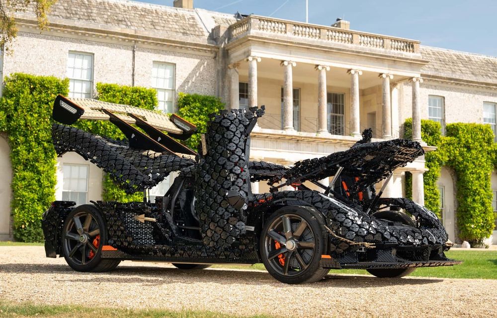 Cea mai rapidă machetă Lego făcută vreodată: are 1.8 tone și a atins 111 km/h - Poza 1 Cea mai rapidă machetă Lego făcută vreodată: are 1.8 tone și a atins 111 km/h - Poza 1