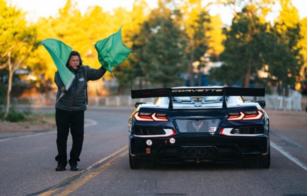 Chevrolet vrea să bată un record la Pikes Peak cu Corvette ZR1X - Poza 3 Chevrolet vrea să bată un record la Pikes Peak cu Corvette ZR1X - Poza 3