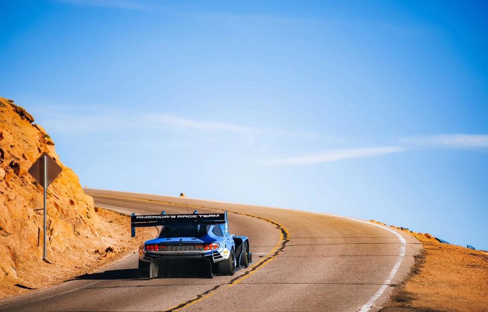 Ford câștigă celebra cursă de la Pikes Peak cu prototipul electric Super Mustang Mach-E - Poza 3 Ford câștigă celebra cursă de la Pikes Peak cu prototipul electric Super Mustang Mach-E - Poza 3
