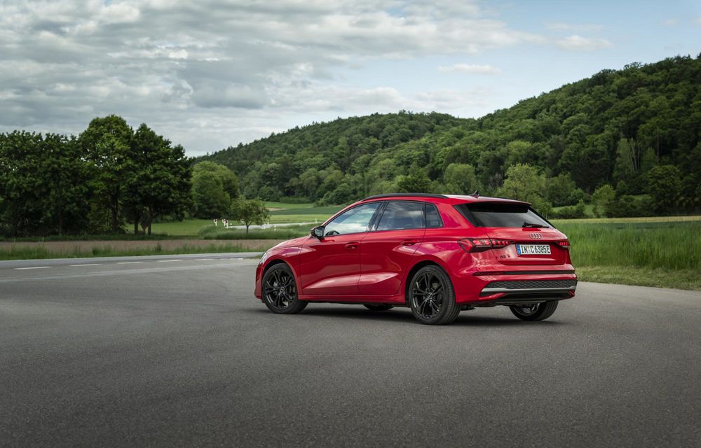 Noutăți pentru Audi A3: interior nou cu ecran panoramic curbat - Poza 35