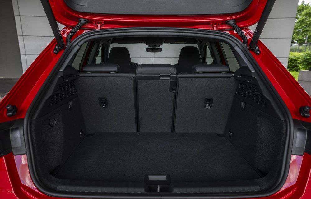Noutăți pentru Audi A3: interior nou cu ecran panoramic curbat - Poza 40