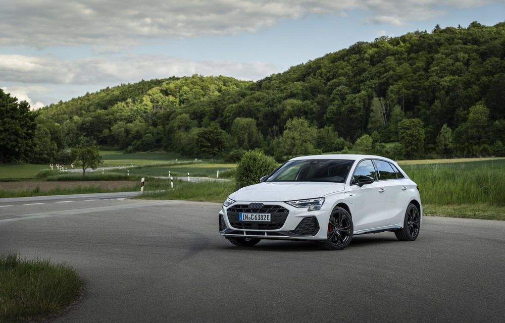 Noutăți pentru Audi A3: interior nou cu ecran panoramic curbat - Poza 42