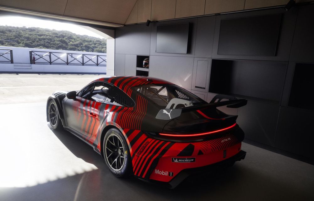 Noul Porsche 911 GT4 R: mașină de curse pentru campionatele GT4 - Poza 7