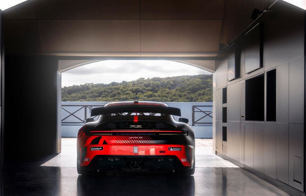 Noul Porsche 911 GT4 R: mașină de curse pentru campionatele GT4 - Poza 8