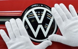 Volkswagen ia în calcul închiderea a 4 uzine și concedierea a până la 100.000 de angajați