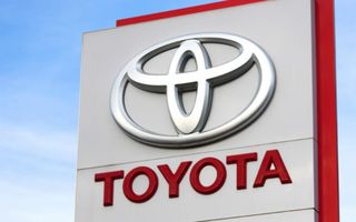 Vânzările globale Toyota au scăzut pentru a patra lună consecutiv