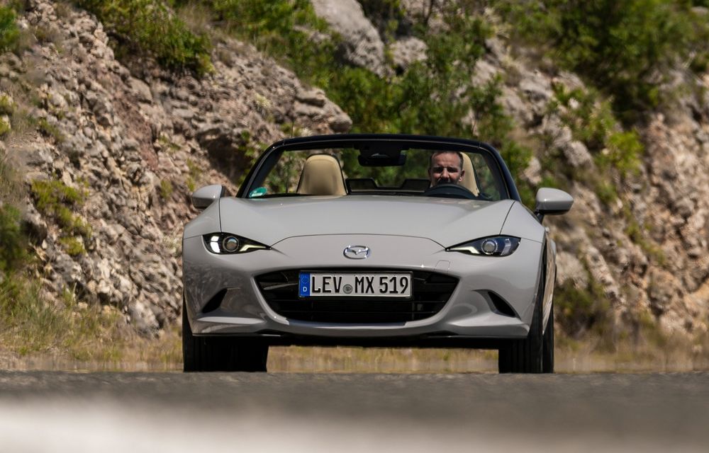 Final de eră? Viitoarea generație Mazda MX-5 ar putea fi ultima cu motor termic - Poza 1