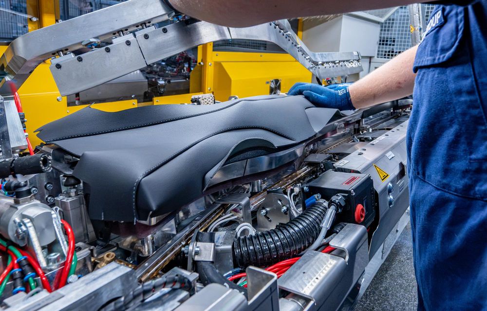 BMW demarează producția noului Seria 7 facelift - Poza 15 BMW demarează producția noului Seria 7 facelift - Poza 15