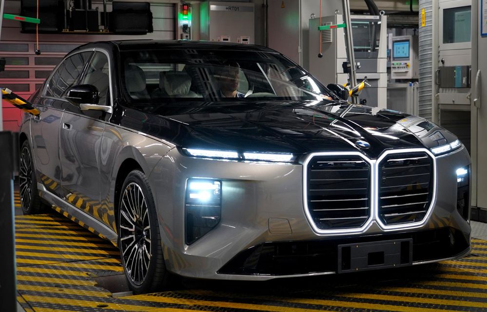 BMW demarează producția noului Seria 7 facelift - Poza 5 BMW demarează producția noului Seria 7 facelift - Poza 5