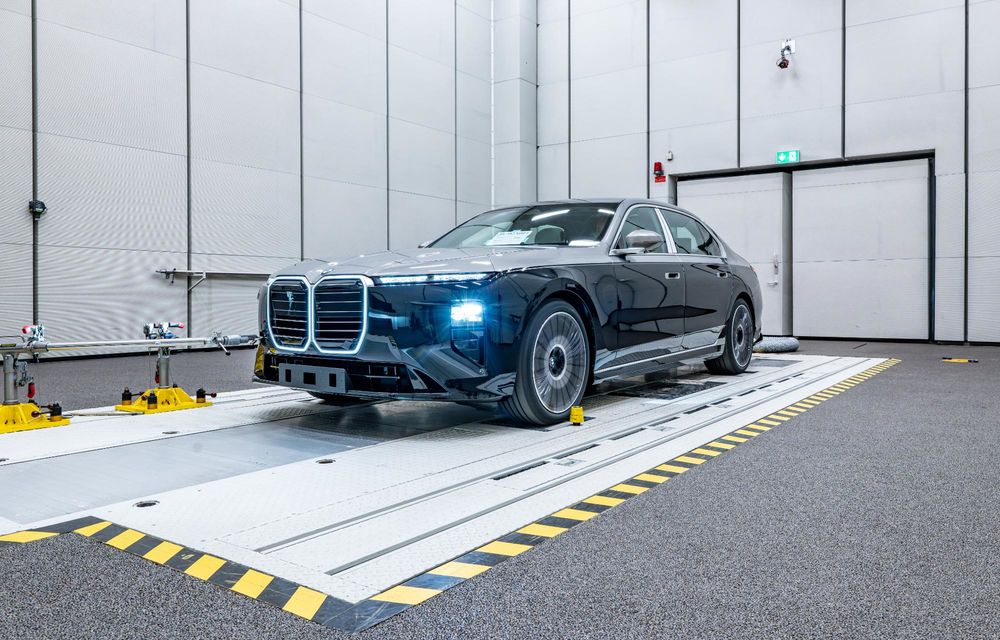 BMW demarează producția noului Seria 7 facelift - Poza 10 BMW demarează producția noului Seria 7 facelift - Poza 10
