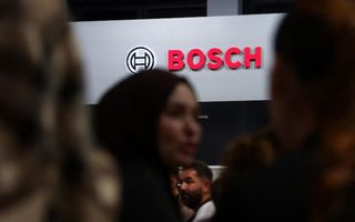 Volkswagen și Bosch pun capăt parteneriatului pentru dezvoltarea tehnologiilor de conducere autonomă Volkswagen și Bosch pun capăt parteneriatului pentru dezvoltarea tehnologiilor de conducere autonomă