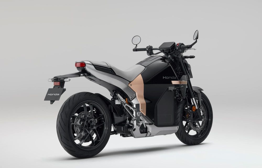 Honda lansează prima sa motocicletă electrică în Europa: start de la 14.800 euro - Poza 3 Honda lansează prima sa motocicletă electrică în Europa: start de la 14.800 euro - Poza 3