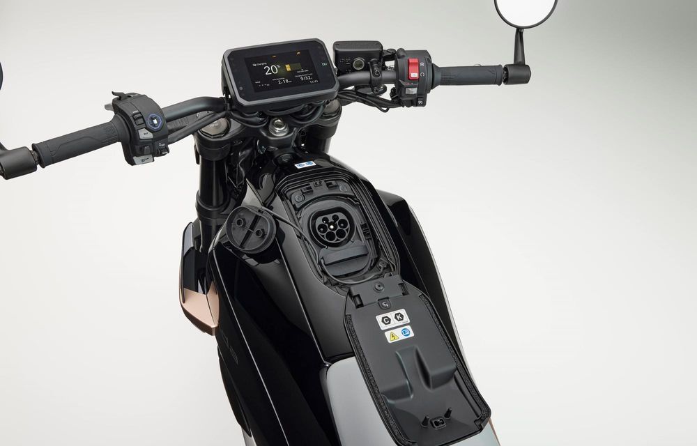 Honda lansează prima sa motocicletă electrică în Europa: start de la 14.800 euro - Poza 25 Honda lansează prima sa motocicletă electrică în Europa: start de la 14.800 euro - Poza 25