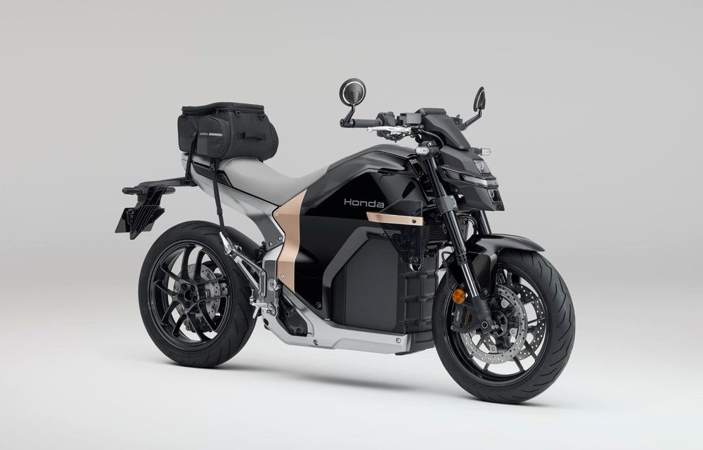 Honda lansează prima sa motocicletă electrică în Europa: start de la 14.800 euro - Poza 33 Honda lansează prima sa motocicletă electrică în Europa: start de la 14.800 euro - Poza 33