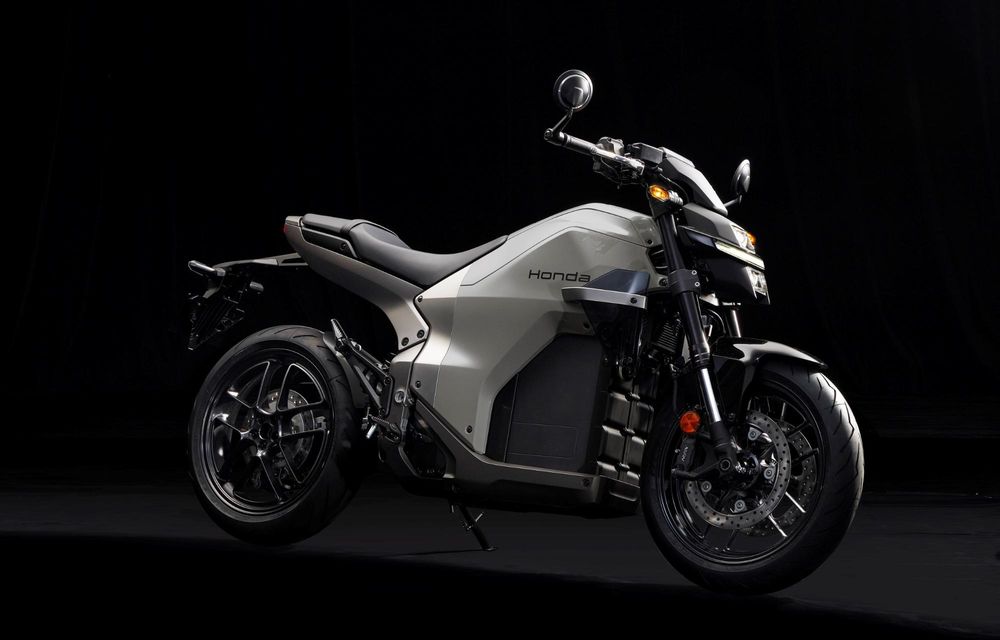 Honda lansează prima sa motocicletă electrică în Europa: start de la 14.800 euro - Poza 38 Honda lansează prima sa motocicletă electrică în Europa: start de la 14.800 euro - Poza 38