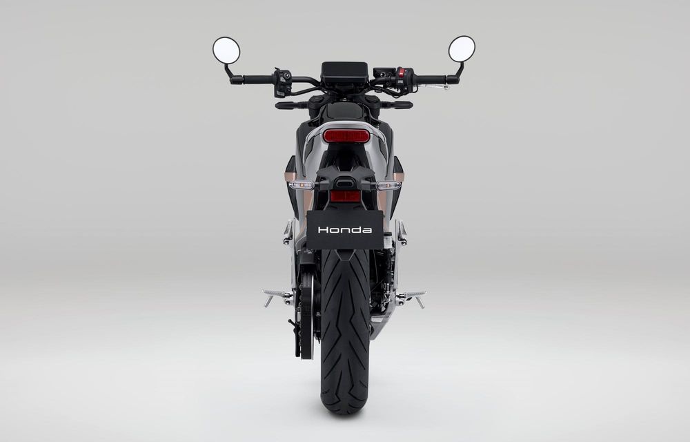 Honda lansează prima sa motocicletă electrică în Europa: start de la 14.800 euro - Poza 40 Honda lansează prima sa motocicletă electrică în Europa: start de la 14.800 euro - Poza 40