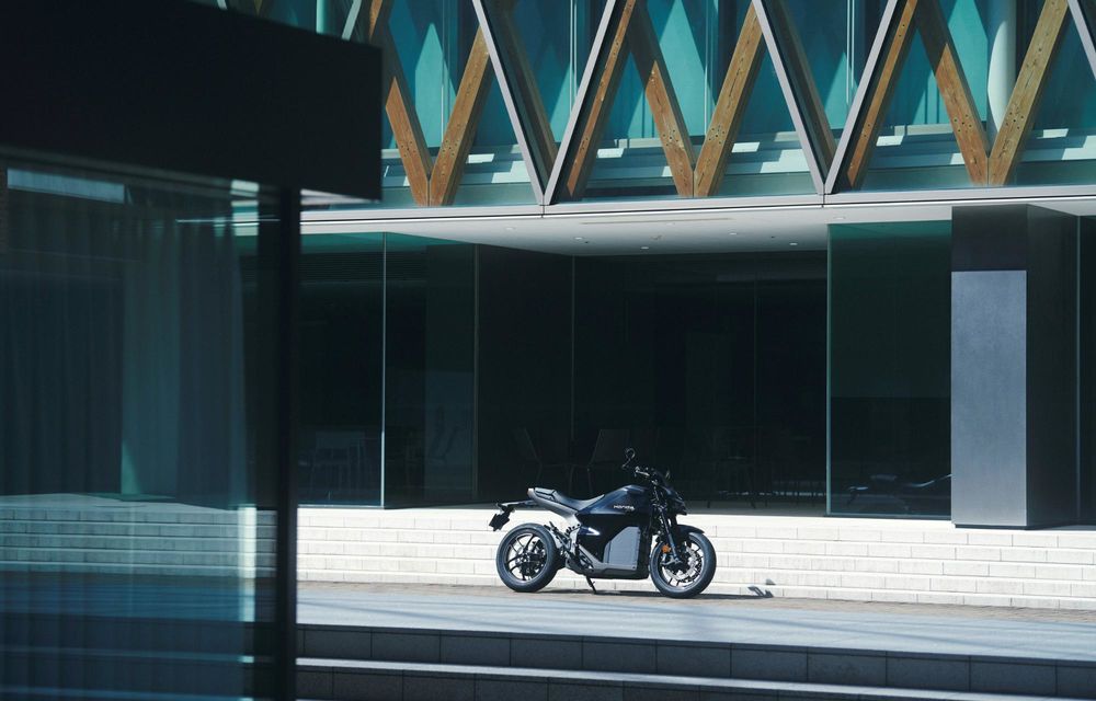 Honda lansează prima sa motocicletă electrică în Europa: start de la 14.800 euro - Poza 59 Honda lansează prima sa motocicletă electrică în Europa: start de la 14.800 euro - Poza 59