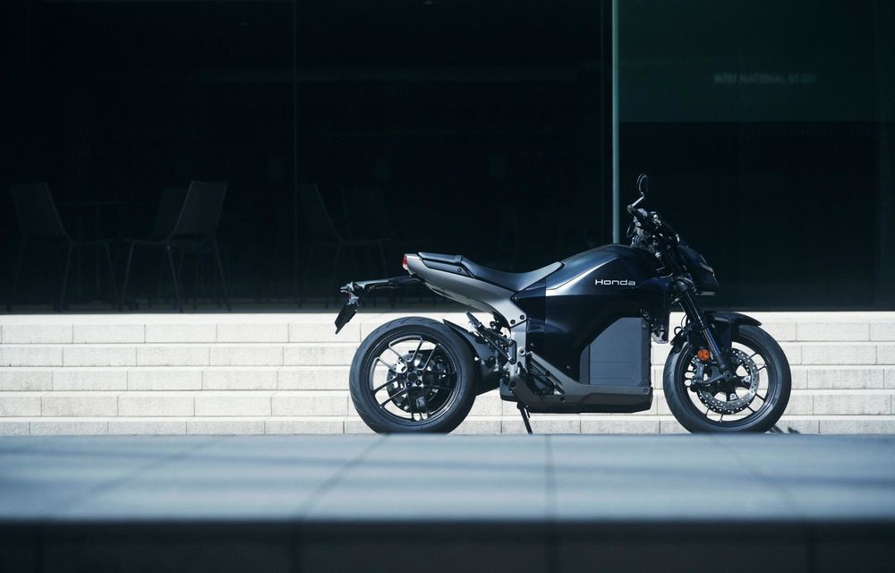 Honda lansează prima sa motocicletă electrică în Europa: start de la 14.800 euro - Poza 60 Honda lansează prima sa motocicletă electrică în Europa: start de la 14.800 euro - Poza 60