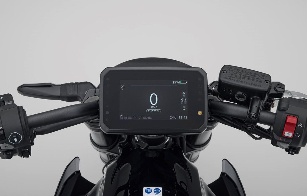 Honda lansează prima sa motocicletă electrică în Europa: start de la 14.800 euro - Poza 41 Honda lansează prima sa motocicletă electrică în Europa: start de la 14.800 euro - Poza 41