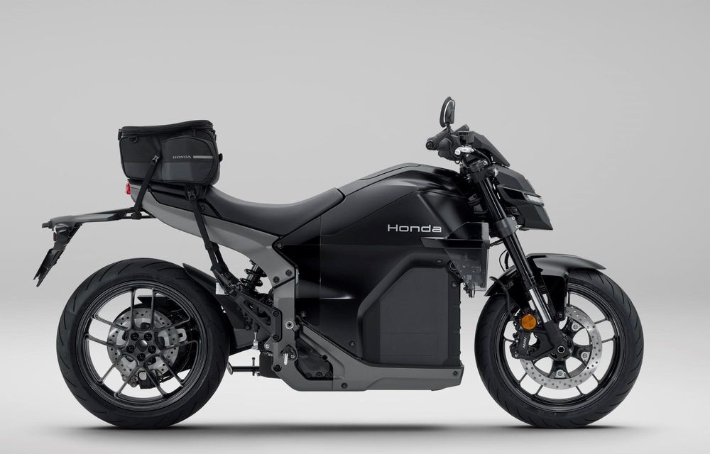 Honda lansează prima sa motocicletă electrică în Europa: start de la 14.800 euro - Poza 47 Honda lansează prima sa motocicletă electrică în Europa: start de la 14.800 euro - Poza 47