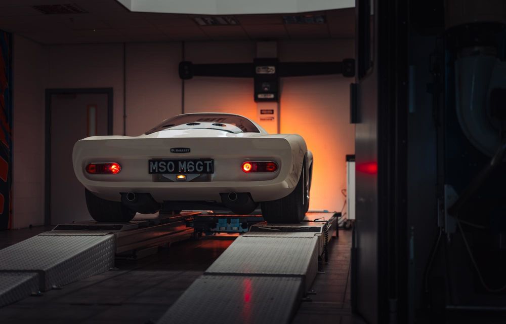 McLaren a reconstruit primul său model de stradă din istorie - Poza 6 McLaren a reconstruit primul său model de stradă din istorie - Poza 6