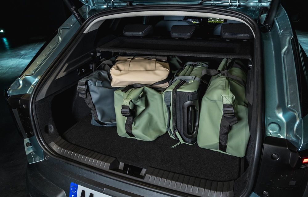 PREMIERĂ: Am văzut pe viu noua Dacia Striker. 5 lucruri esențiale+VIDEO - Poza 87 PREMIERĂ: Am văzut pe viu noua Dacia Striker. 5 lucruri esențiale+VIDEO - Poza 87